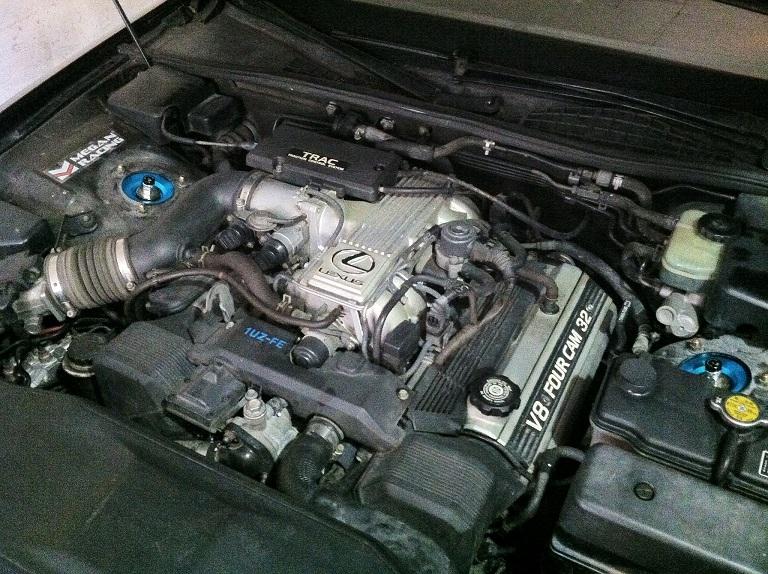 My Lexy's 1UZ-FE V8 Engine