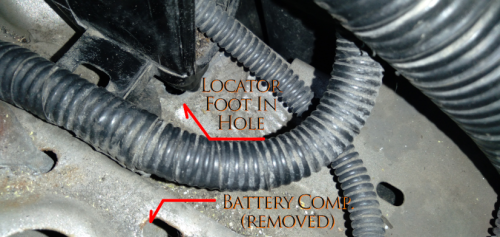 LocatorFootAndHole_fromBatteryCompartment_20pct.png